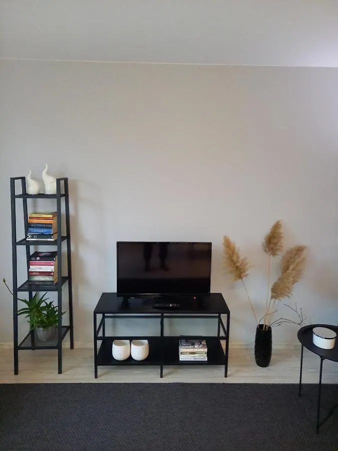 شقة Self -Contained Part Of A House With Garden فارنا