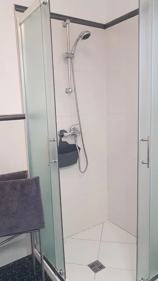 شقة Self -Contained Part Of A House With Garden فارنا بلغاريا